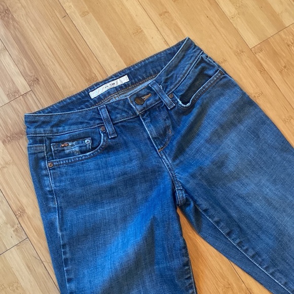 Joe’s Jeans | Honey Fit | Harvey Style | Med/Dark Wash | Size 25 - Picture 5 of 17